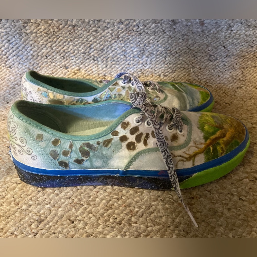 Van’s “Off The Wall” Custom Designed Outdoors Scene Painting Canvas Sneakers - Picture 7 of 13